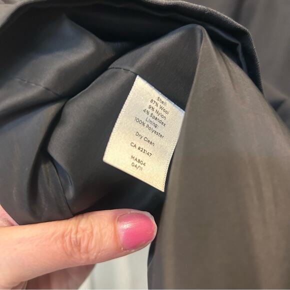 Talbots Black Short Sleeve Top Blouse Zipper Back Closure Scoop Neck Size 16 NWT - Picture 7 of 7